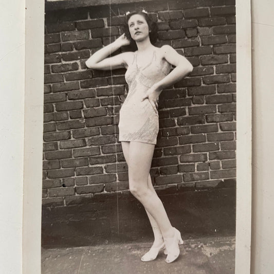 Posing Flapper, Snapshot, 1920s
