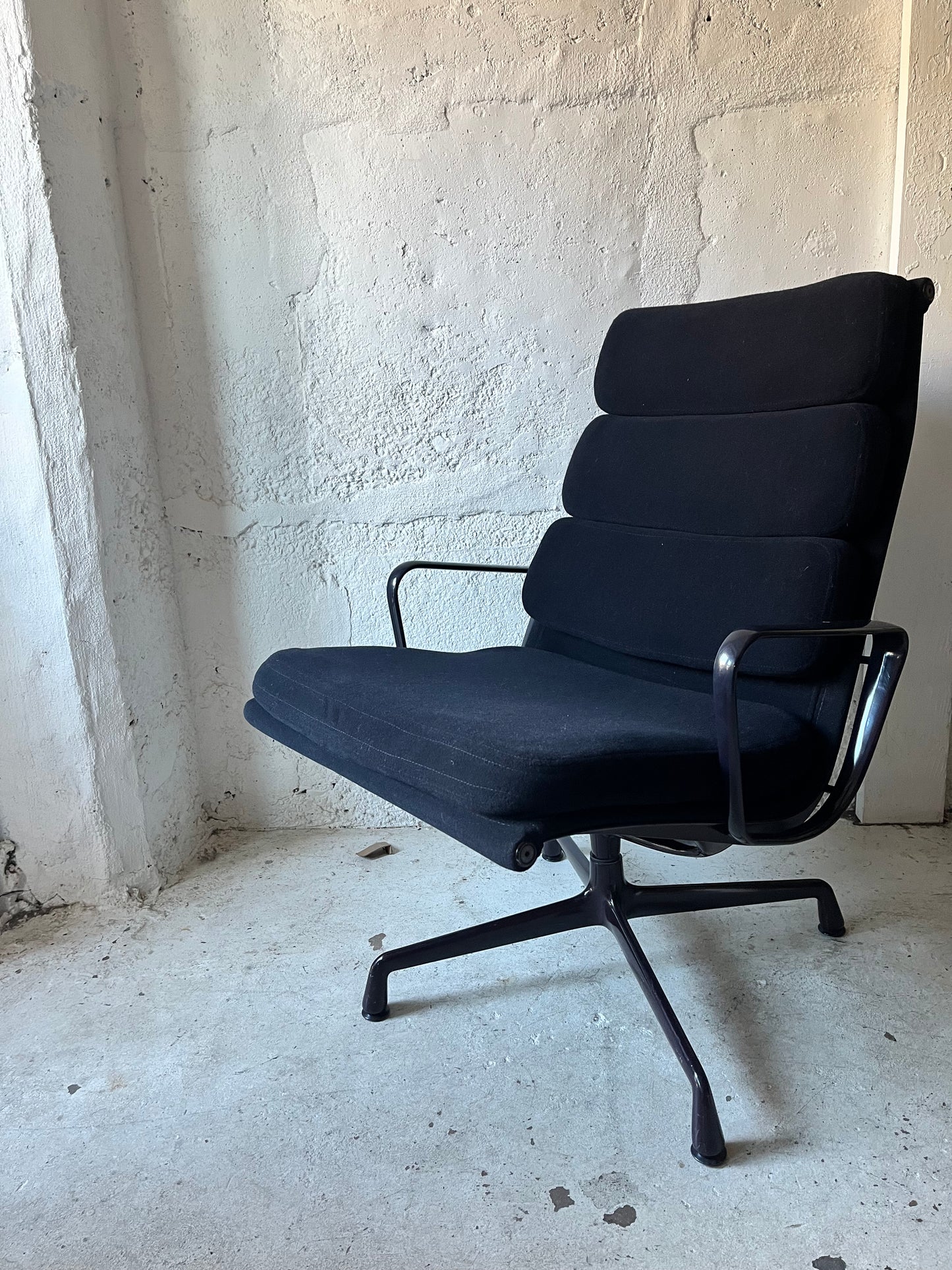 Eames Soft Pad Lounge Chair, 1980s (NYC Delivery Only)